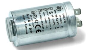 CONDENSADOR 8uF AEG